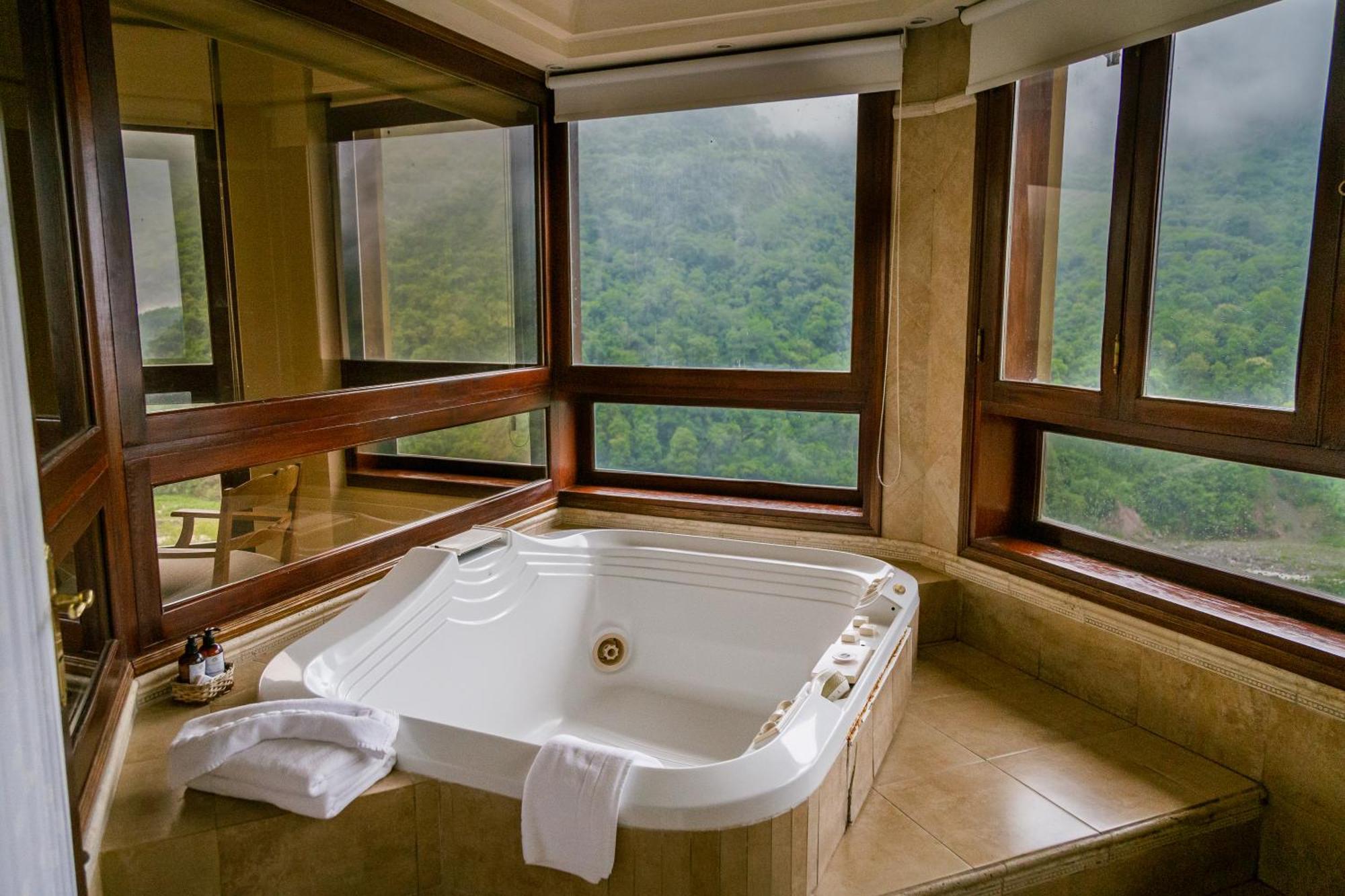 Hotel Spa Termas De Reyes Сан Салвадор де Хухуй Екстериор снимка